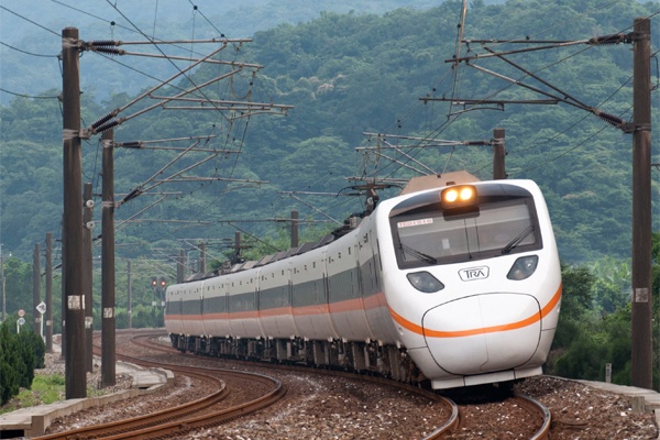 taiwan-train-travel
